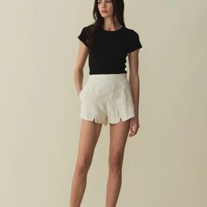 NWT Doen Maven Short in Almond size 6